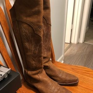 Ariat knee high western boots, rare!